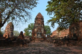 Mit dem Fahrrad durch den Historical Park von Ayutthaya