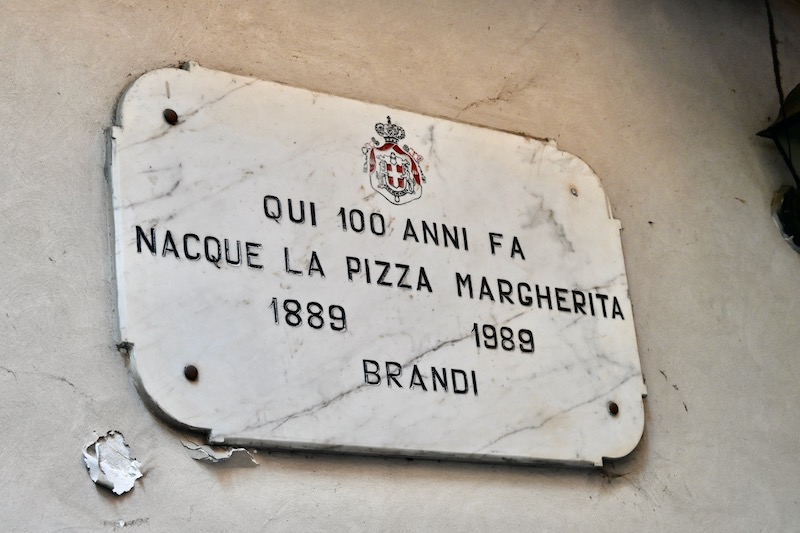 Pizza Margherita Neapel